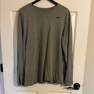 Nike Men's Heather Gray Dri fit Long Sleeve Tee